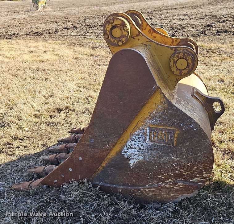 image for item DT7622 2016 Caterpillar 323FL excavator