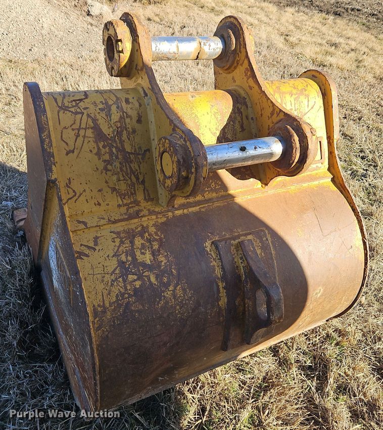 image for item DT7622 2016 Caterpillar 323FL excavator