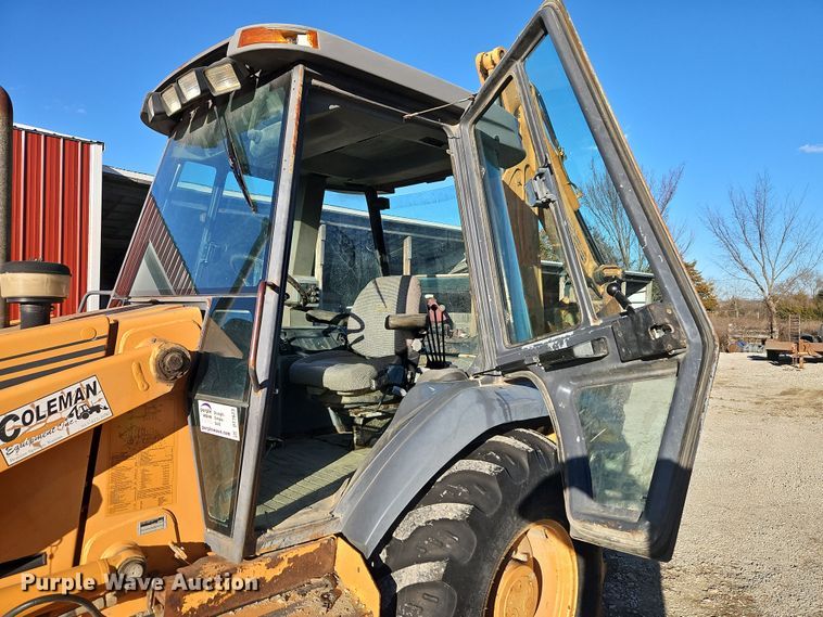 image for item DT7623 2000 Case 580L backhoe