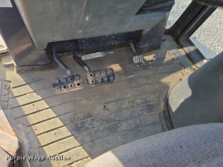 image for item DT7623 2000 Case 580L backhoe