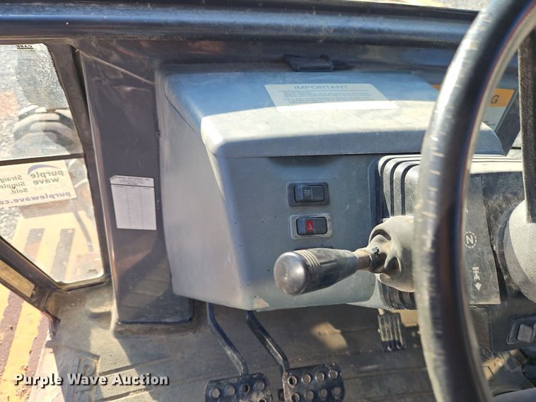 image for item DT7623 2000 Case 580L backhoe