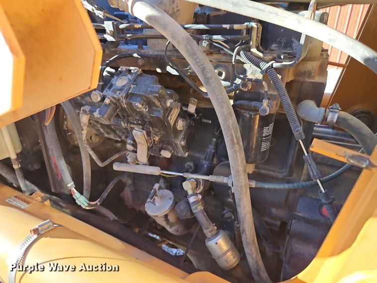 image for item DT7623 2000 Case 580L backhoe