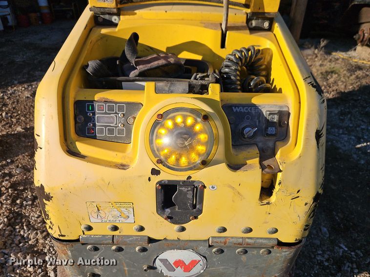 image for item DT7624 2010 Wacker Neuson Roller RT trench compactor