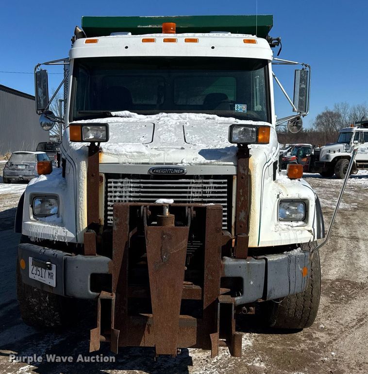 image for item DU3302 2002 Freightliner FL80 dump truck