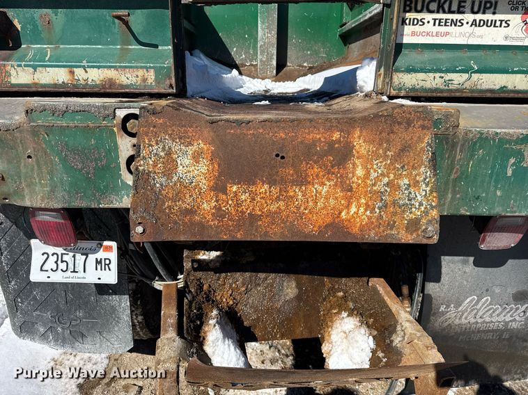 image for item DU3302 2002 Freightliner FL80 dump truck