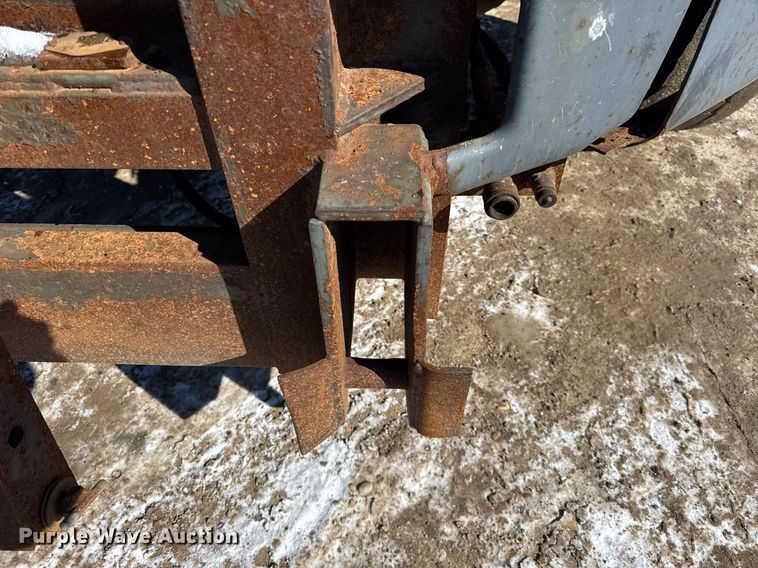 image for item DU3302 2002 Freightliner FL80 dump truck