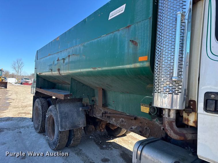 image for item DU3302 2002 Freightliner FL80 dump truck
