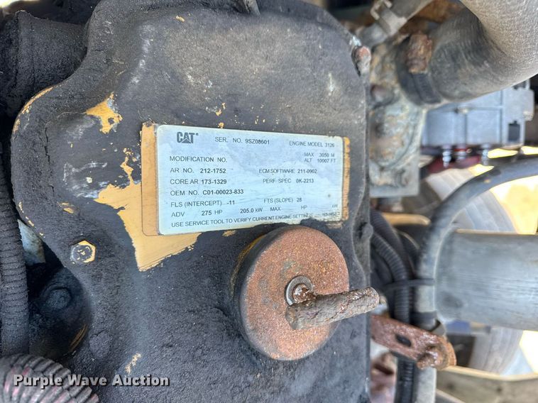 image for item DU3302 2002 Freightliner FL80 dump truck