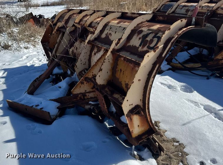 image for item DU3302 2002 Freightliner FL80 dump truck