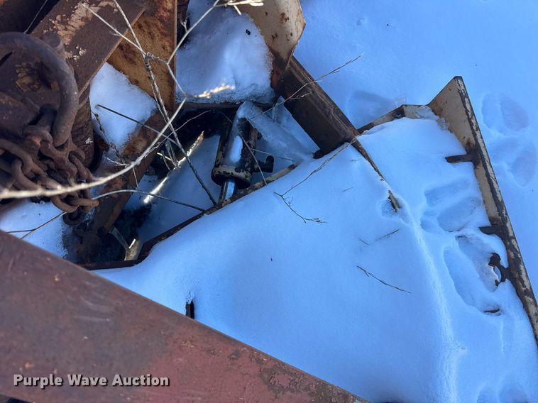 image for item DU3302 2002 Freightliner FL80 dump truck