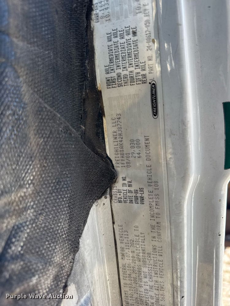 image for item DU3302 2002 Freightliner FL80 dump truck