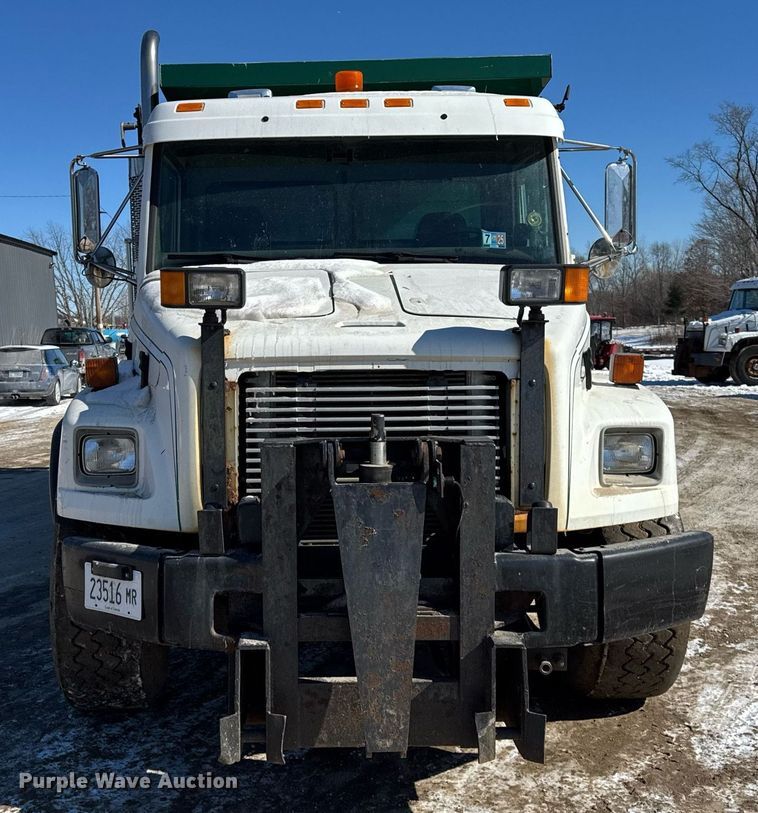 image for item DU3303 2002 Freightliner FL80 dump truck