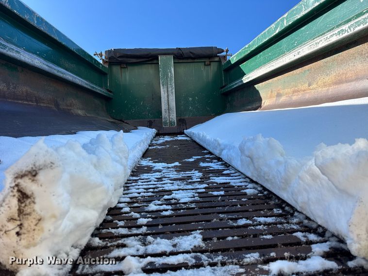 image for item DU3303 2002 Freightliner FL80 dump truck