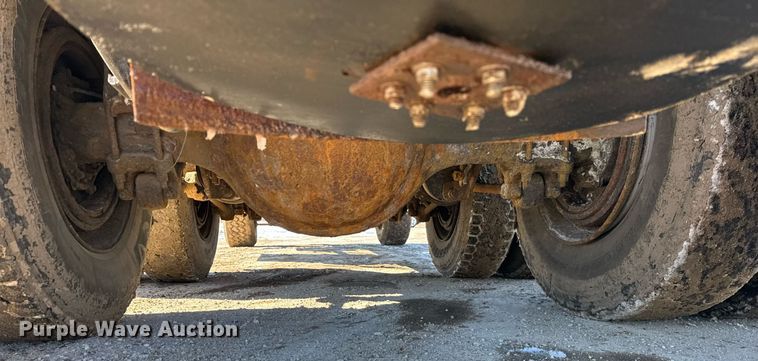 image for item DU3303 2002 Freightliner FL80 dump truck