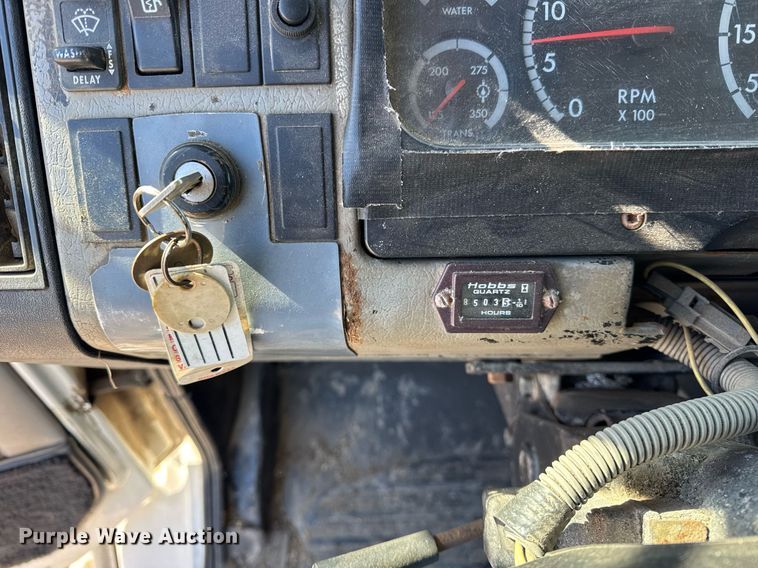 image for item DU3303 2002 Freightliner FL80 dump truck