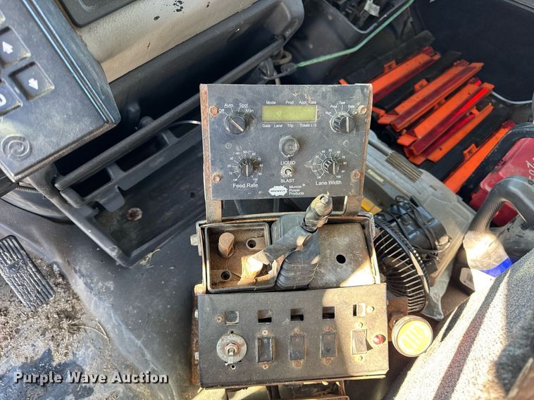 image for item DU3303 2002 Freightliner FL80 dump truck