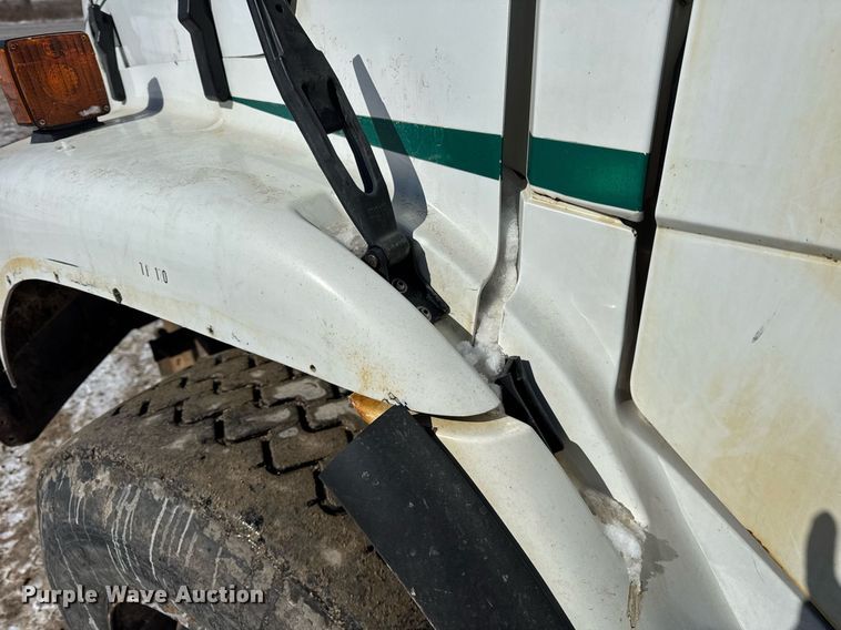 image for item DU3303 2002 Freightliner FL80 dump truck