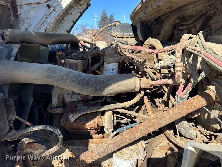 image for item DU3303 2002 Freightliner FL80 dump truck