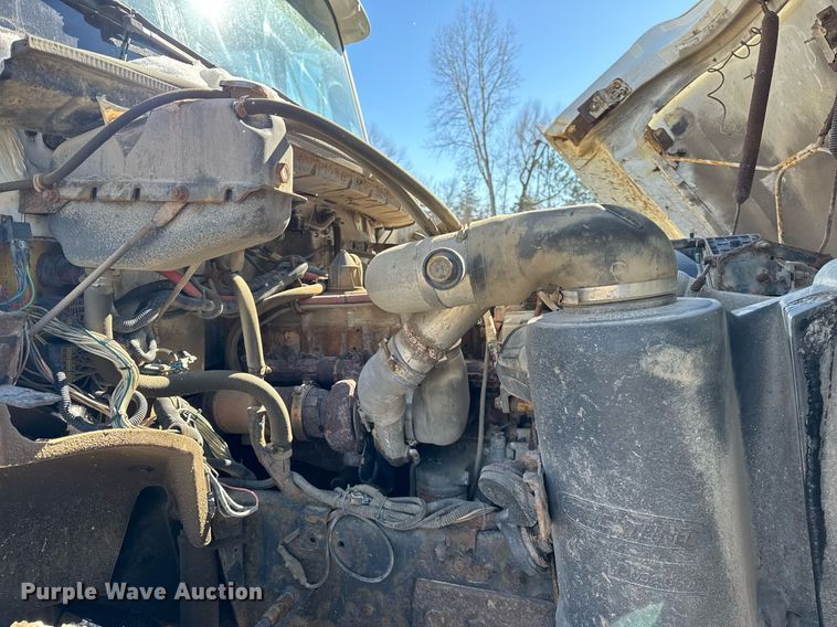 image for item DU3303 2002 Freightliner FL80 dump truck