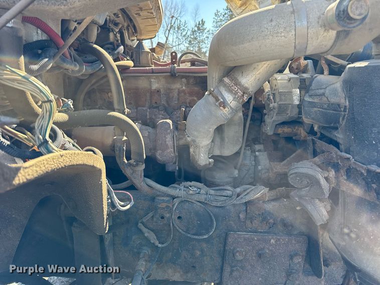 image for item DU3303 2002 Freightliner FL80 dump truck