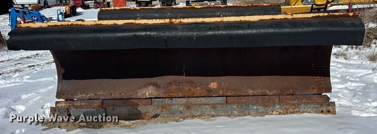 image for item DU3303 2002 Freightliner FL80 dump truck