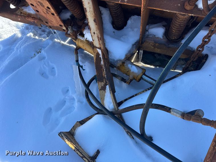 image for item DU3303 2002 Freightliner FL80 dump truck