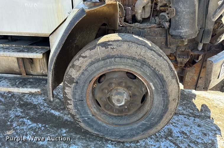 image for item DU3303 2002 Freightliner FL80 dump truck