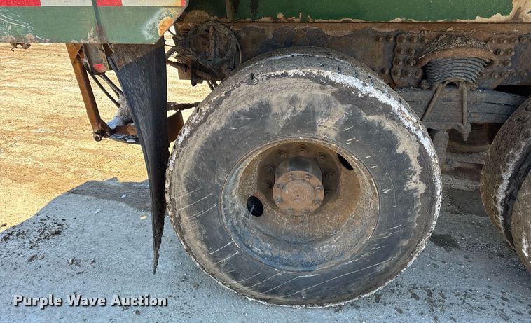 image for item DU3303 2002 Freightliner FL80 dump truck