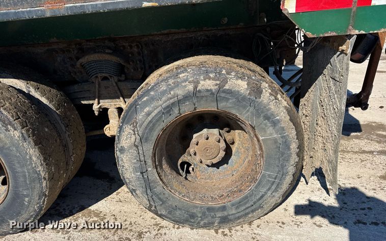 image for item DU3303 2002 Freightliner FL80 dump truck