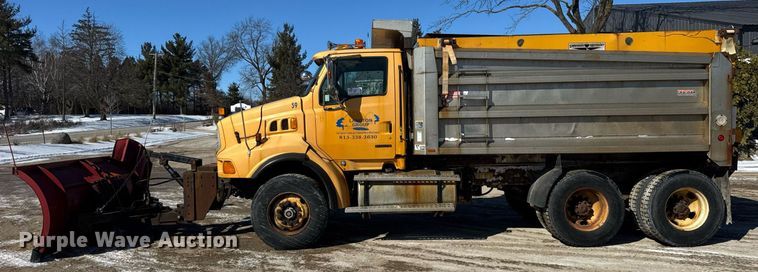 image for item DU3304 2001 Sterling dump truck