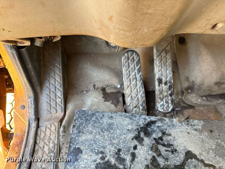 image for item DU3304 2001 Sterling dump truck