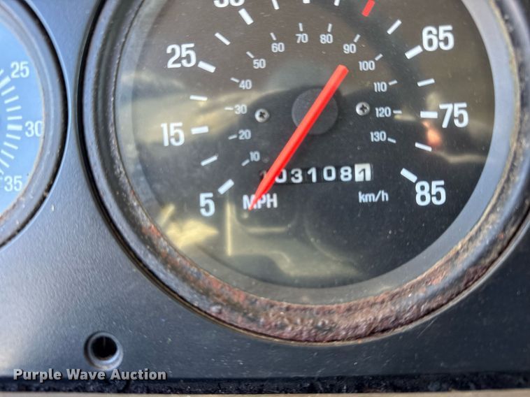 image for item DU3304 2001 Sterling dump truck