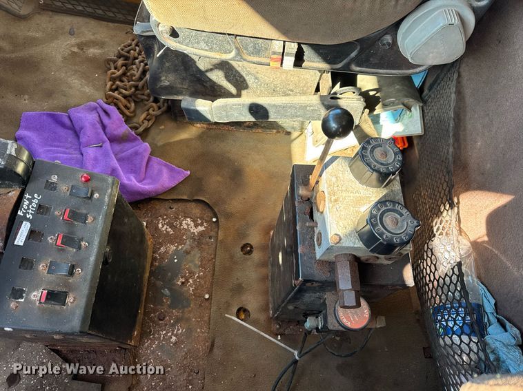 image for item DU3304 2001 Sterling dump truck