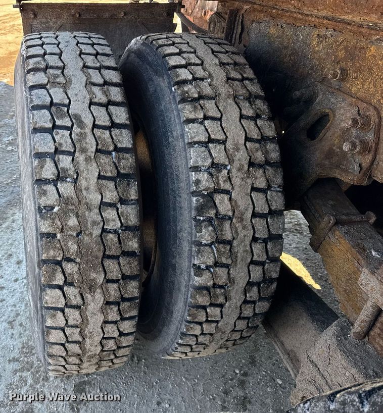 image for item DU3304 2001 Sterling dump truck