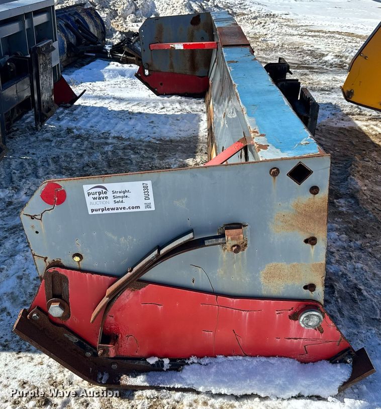 image for item DU3307 Skid steer snow pusher