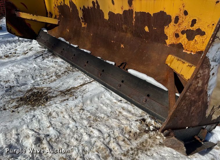 image for item DU3309 Skid steer snow pusher