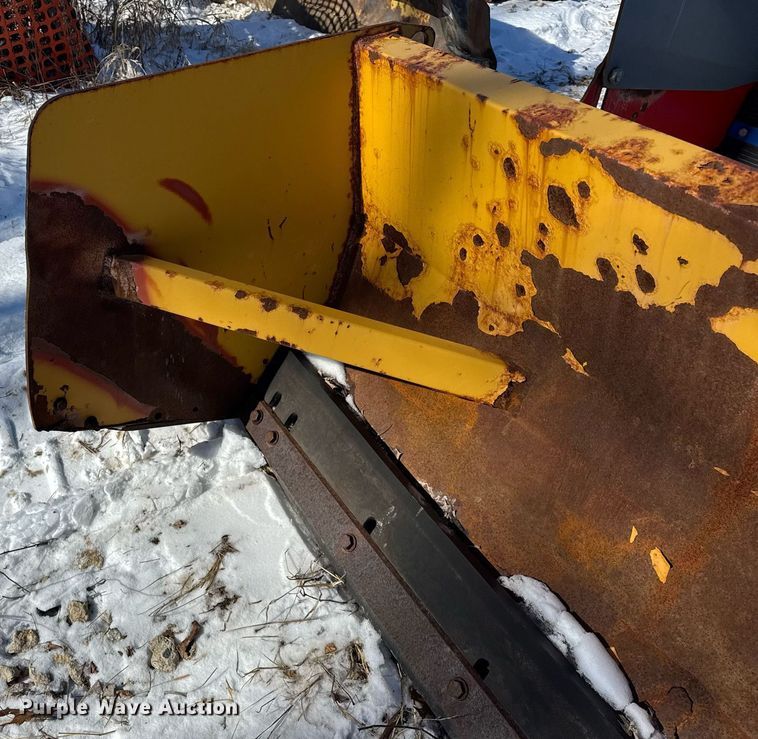 image for item DU3309 Skid steer snow pusher