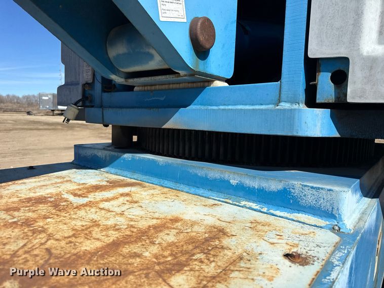 image for item DU3318 1997 Genie S60 boom lift