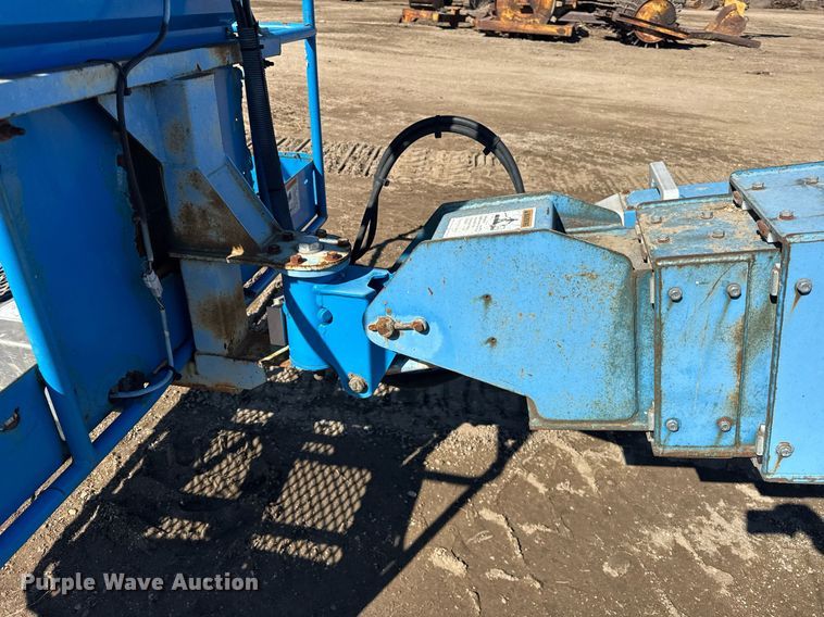image for item DU3318 1997 Genie S60 boom lift