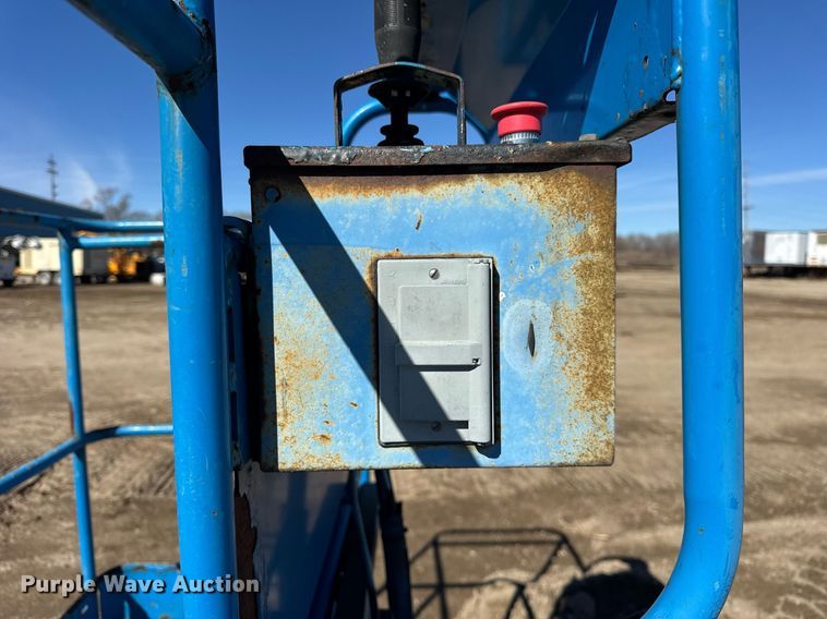 image for item DU3318 1997 Genie S60 boom lift