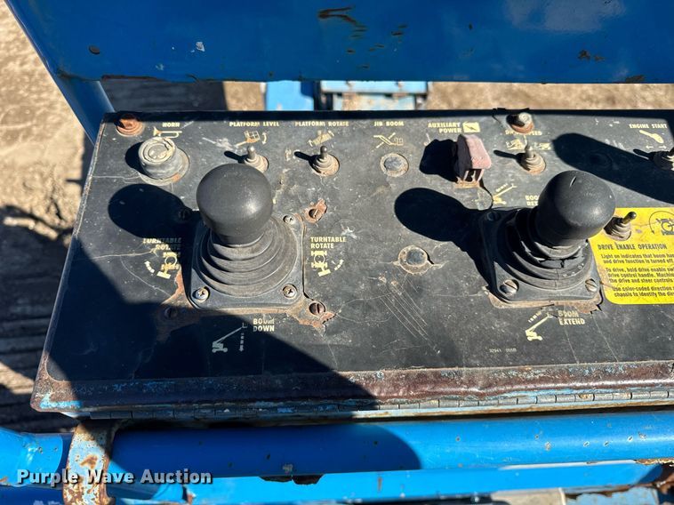 image for item DU3318 1997 Genie S60 boom lift