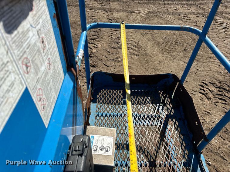 image for item DU3318 1997 Genie S60 boom lift