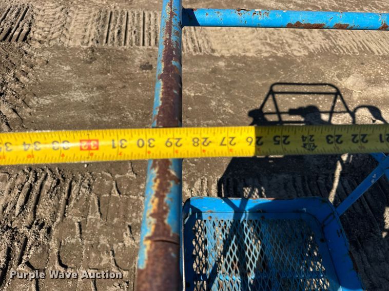 image for item DU3318 1997 Genie S60 boom lift