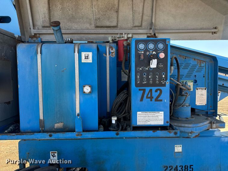 image for item DU3318 1997 Genie S60 boom lift