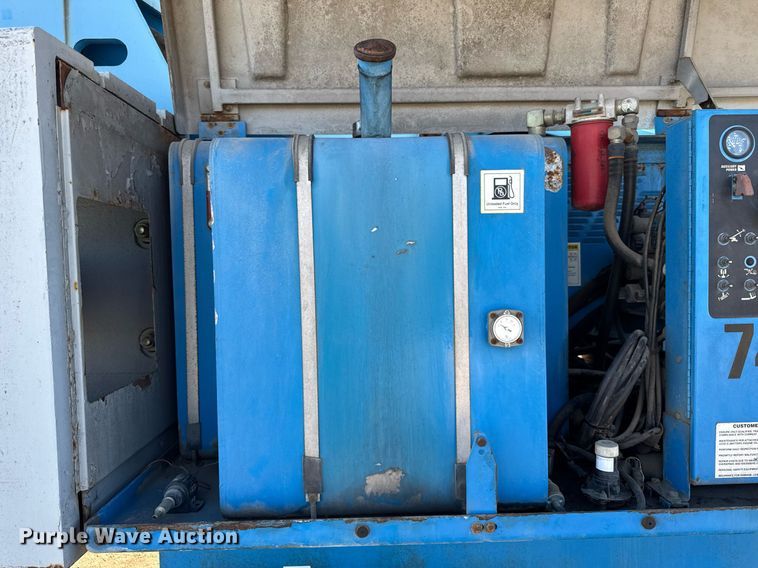 image for item DU3318 1997 Genie S60 boom lift