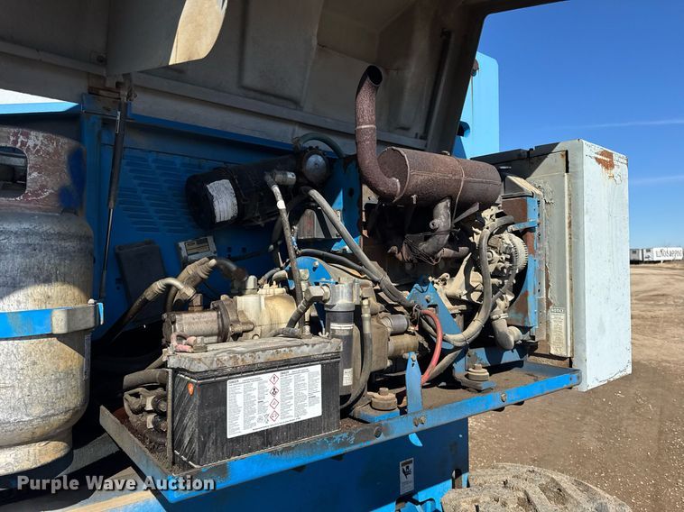 image for item DU3318 1997 Genie S60 boom lift