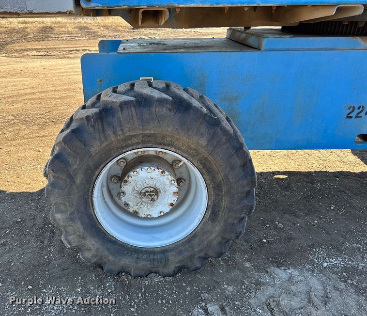 image for item DU3318 1997 Genie S60 boom lift