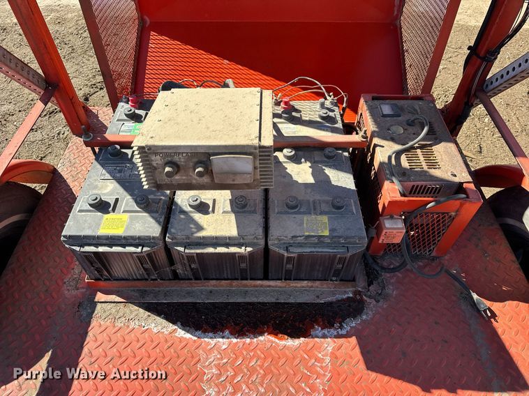 image for item DU3319 MCS Power Flash Lite arrow board trailer