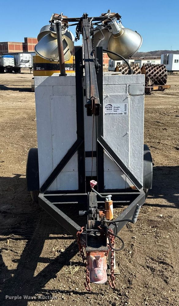 image for item DU3320 1992 Enercon Engineering D302-2 light plant