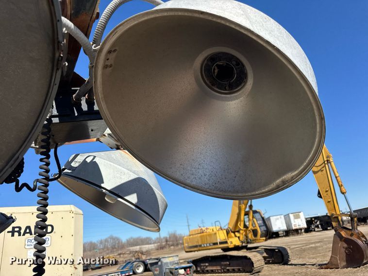 image for item DU3320 1992 Enercon Engineering D302-2 light plant